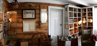 The hotel has preserved parts of its historic interior, which helps to spread the cosiness.