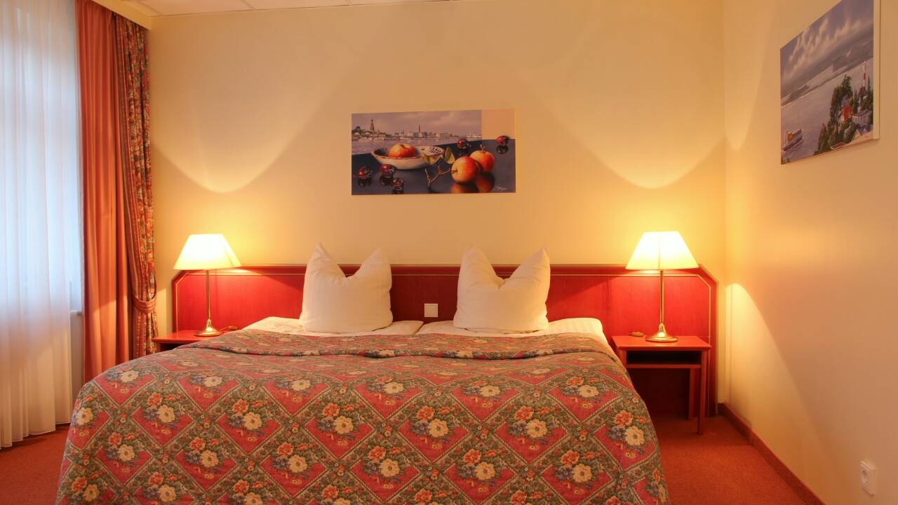 Hotel Kreuzers dobbeltværelser er moderne og rummelige og tilbyder behagelige rammer for Jeres ophold