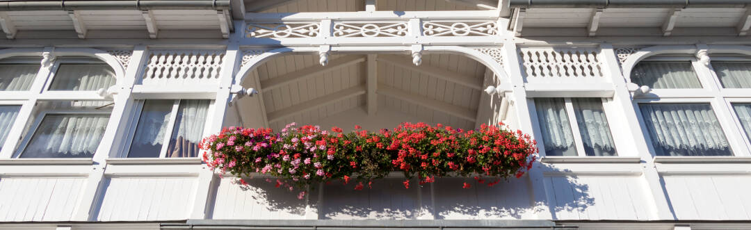 The town charms with its historic villas, seaside promenades, and a unique mix of elegance and calm.