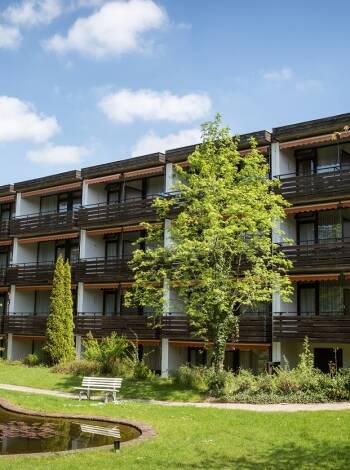 VitalHotel Ascona byder velkommen til et dejligt wellnessophold i naturskønne omgivelser.