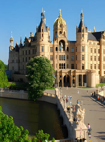 Staden Schwerin räknas som en av regionens vackraste städer och är väl värt ett besök.