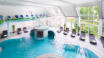 Spa-avdelningen är gratis för hotellets gäster och erbjuder pool och bastur