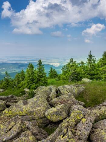 Bloksberg ligger i Nationalpark Harz, som erbjuder allt som kan förväntas av en aktiv semester