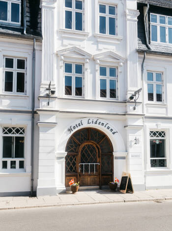 Enjoy your holiday by the North Sea at Hotel Lidenlund in Lemvig.