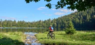 Entdecken Sie Wanderungen, Radtouren und Wintersport in jeder Jahreszeit.