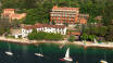 Hotel Nike är omgiven av en fin park och har ett härligt läge vid Gardasjön.
