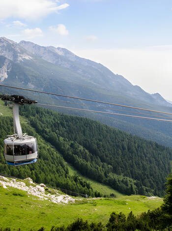 Åk en tur upp till Monte Baldo och njut av de otroliga vyerna bland naturen och bergen.