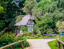 Den gamla botaniska trädgården med sina sagohörn är ett av de populäraste resmålen i Kiel.