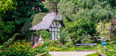 Den gamle botaniske hagen med sine eventyrirske hjørner er et av de mest populære reisemålene i Kiel.