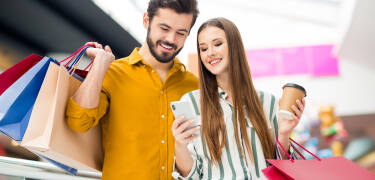 Stay just steps from a shopping centre and enjoy a great day of browsing and buying.