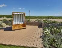 Das Hotel verfügt über einen eigenen Garten und bietet einen ruhigen Ausgangspunkt für einen erholsamen Urlaub direkt am Strand.