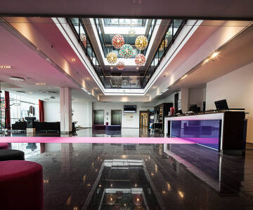 På Scandic Sluseholmen bor ni i sydvästra Köpenhamn och erbjuds gratis parkering.