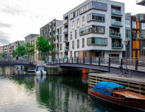 Sluseholmen er Københavns trendy kanalsamfund fyldt med flotte moderne bygninger.