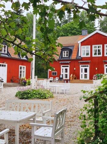 Das Hotel ist besonders auf Grund des leckeren Essens, das im Skogsgården-Restaurant serviert wird.