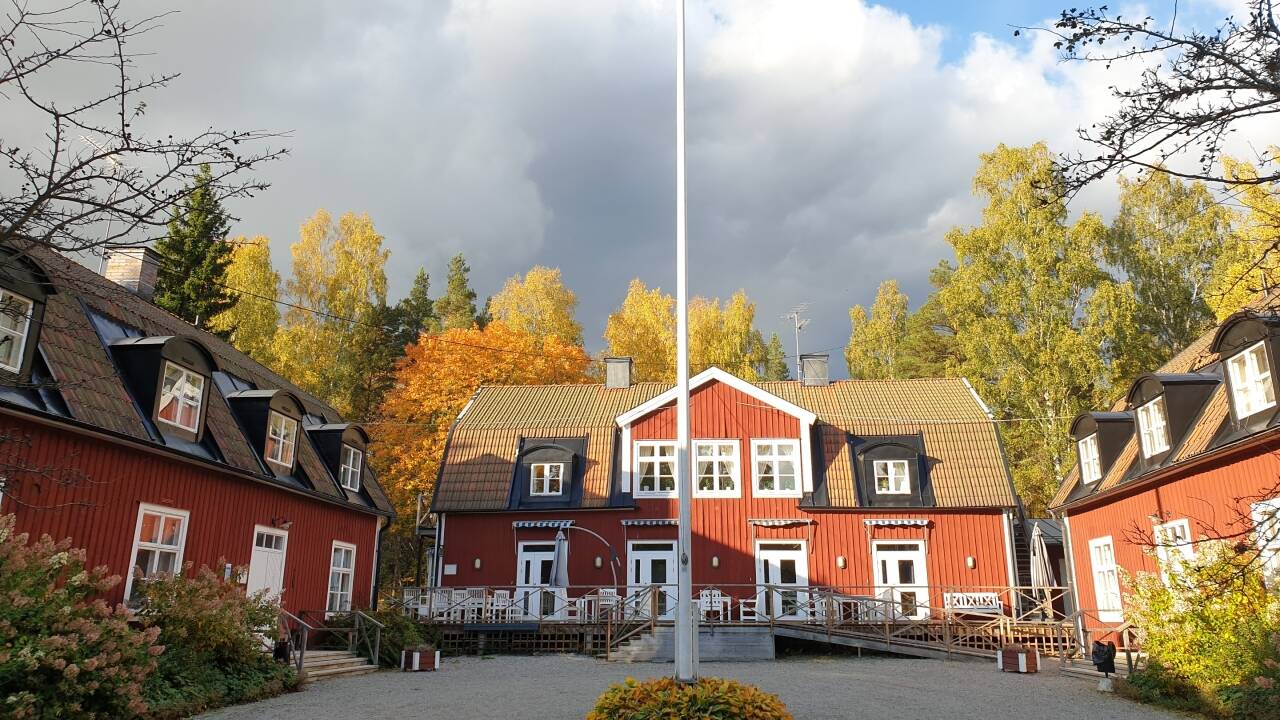Genießen Sie einen schönen Aufenthalt in historischer Umgebung mit gut erhaltenen Häusern, wobei das Hotel in drei verschiedenen Gebäuden liegt.