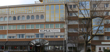 Das Kumla Hotel ist strategisch gut geeignet, wenn Sie nach Mittelschweden, genauer gesagt nach Närke in Svealand, reisen.