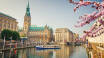 Gör en utflykt till storstaden Hamburg och utforska stadens kultur- och kafélilv liksom shopping och sightseeing