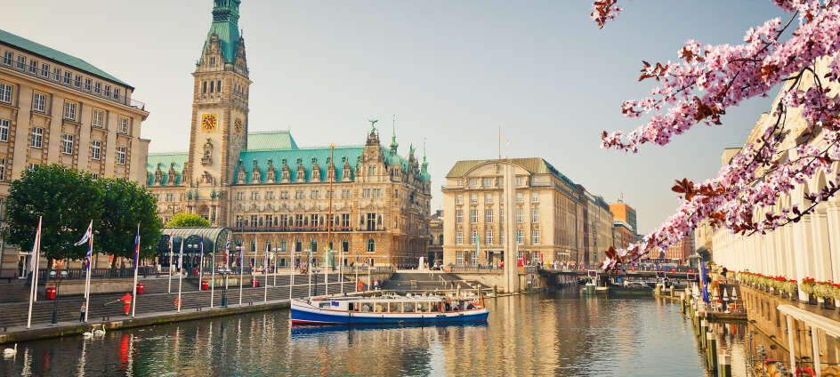 Machen Sie einen wunderbaren Städtetrip nach Hamburg und erkunden Sie das vielfältige Kultur- und Caféleben sowie Shopping und Sightseeing.