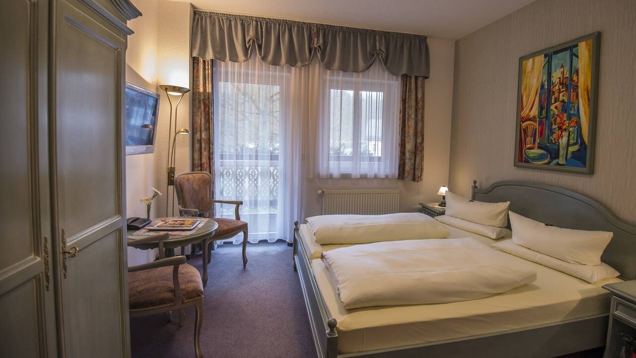 Das familiengeführte Hotel wurde 1998 im Fachwerkstil erbaut und bietet freundliche, komfortabel eingerichtete Zimmer.