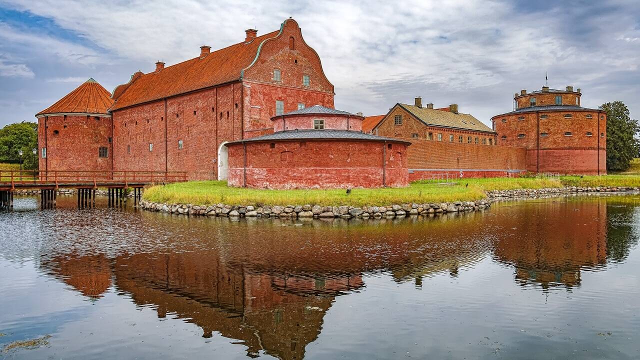 Tag på udflugt og besøg f.eks. øen Ven, oplev Sofiero Slot og slotshaver eller se det gamle citadel i Landskrona
