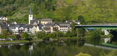 Enjoy a cheap hotel stay with a good mix of tranquillity and activities in one of Germany's most beautiful holiday regions.