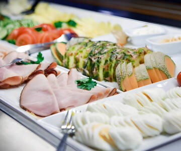 Hotell Rådmannen tilbyr en populær og variert frokostbuffe.