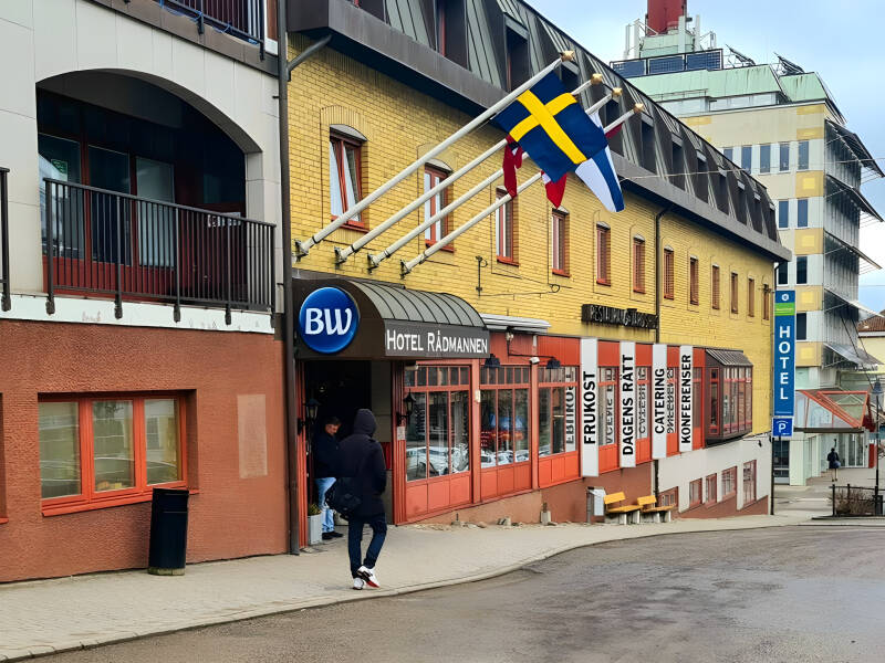 Hotellets serviceinriktade personal finns på plats vid frågor och funderingar.