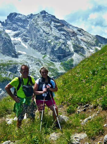 The hotel’s location is a paradise for nature lovers. Enjoy scenic alpine hikes through lush forests and around peaceful lakes.