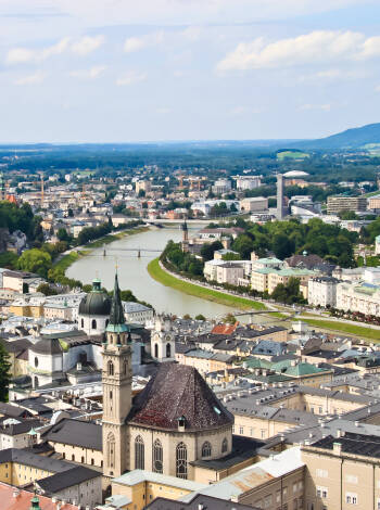 Besuchen Sie Salzburg und entdecken Sie das reiche musikalische und kulturelle Erbe der Stadt.