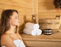 Slap af med dampbad, finsk sauna og infrarød kabine i hotellets eget wellnessområde.