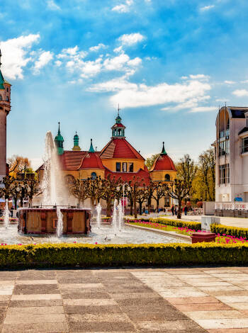 Perfect base to explore the Tricity, with easy access to Sopot’s lively center.