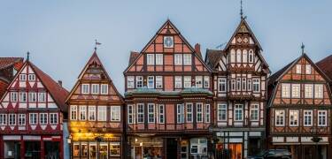 Planen Sie einen entspannten Ausflug nach Celle und bummeln Sie durch die historische Altstadt.