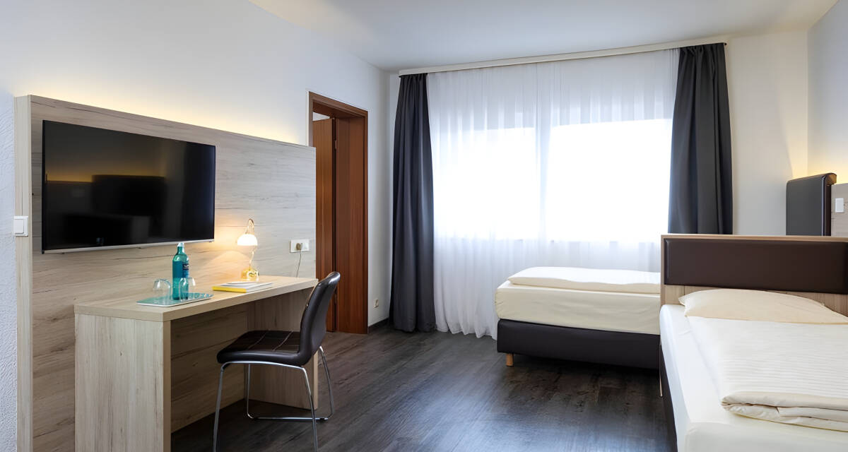 Doppelzimmer m. 2 Extrabetten