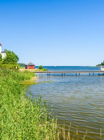 The hotel is just a short drive from the town of Lidköping and Sweden's largest lake, Vänern
