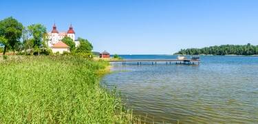 Das Hotel ist nur eine kurze Autofahrt von der Stadt Lidköping und Schwedens größtem See, dem Vänern, entfernt.