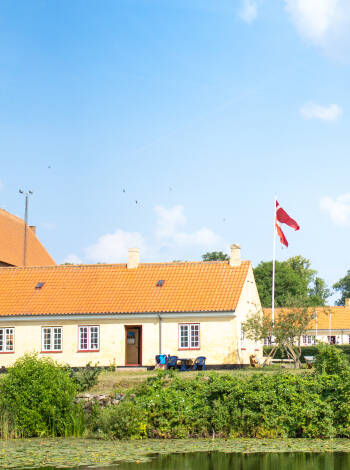 Oppdag middelaldersjarmen til Nyborg slott, bare 2 km fra Storebælt Sinatur Hotel.