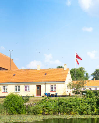 Oplev den middelalderlige charme ved Nyborg Slot, kun 2 km fra Storebælt Sinatur Hotel.