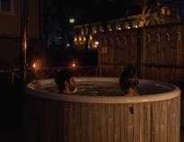 After a day on the golf course, unwind in the warmth of a wood-burning hot tub and sauna.