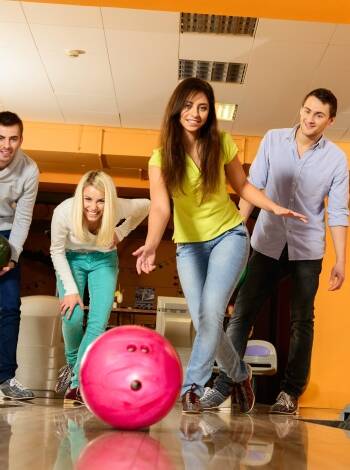 Bowlinghallen på hotellet är perfekt för familjeunderhållning och gruppaktiviteter.