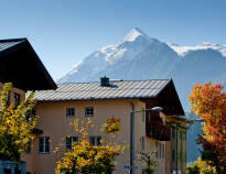 JUFA Hotel Kaprun ligger lige ved foden af  bjergkæden, Hohe Tauern, og tilbyder alletiders base for ferier hele året rundt.