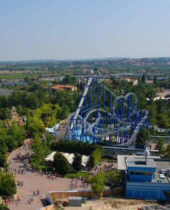 Overrask ungene med en utflukt til fornøyelsesparken Gardaland, perfekt for en familieferie
