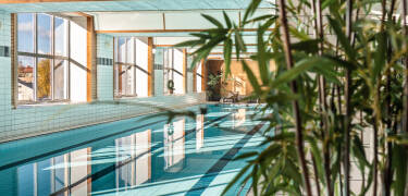 Hotellets spa har bland annat en 25-meters simbassäng, jacuzzi och bastu.