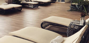 Genießen Sie einen erholsamen Aufenthalt mit gutem Essen und Wellness im Sunlight Hotel, Conference & Spa.