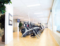 Hold træningen i gang under ferien i Sveriges største hotelrelaterede fitnesscenter.