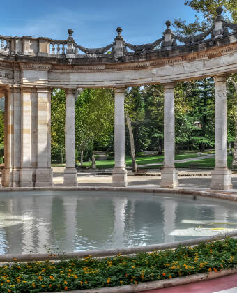 This 4-star hotel is in the heart of the Tuscan spa town of Montecatini Terme.