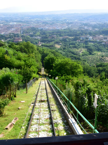 A short distance from the hotel you can take the old mountain railway up to an excellent view of the spa town.