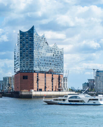 Upplev Elbphilharmonie, ett av Hamburgs landmärken, under ett besök i Tysklands näst största stad.