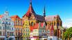 Rostock er full av historiske bygninger, kulturelle innslag, gastronomiske opplevelser og gode shoppingmuligheter.