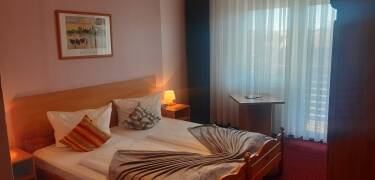 112