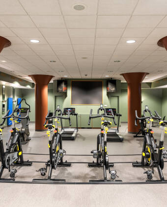 Träna upp svetten i hotellets gym.